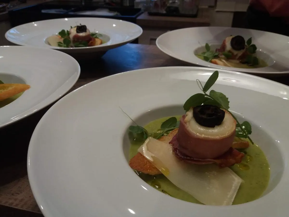 Alojamento de Acomodação e Pequeno-almoço Les Trois Prunelles Saint-Pierre-Toirac