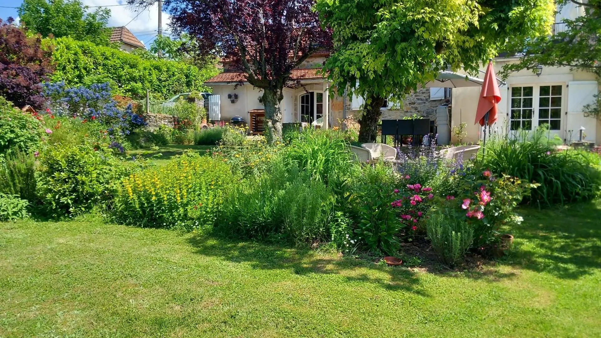 Alojamento de Acomodação e Pequeno-almoço Les Trois Prunelles Saint-Pierre-Toirac França